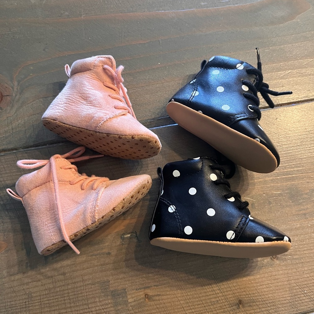 Old Navy Baby Booties 0-3 Months Vintage Inspired